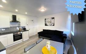 The Central Suite Sasco Apartments